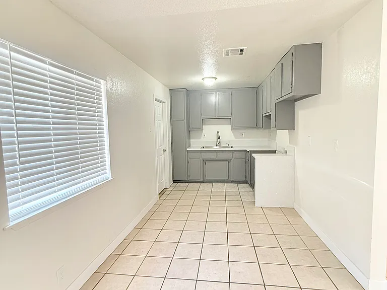 15080 Sequoia St #B — Photo 1