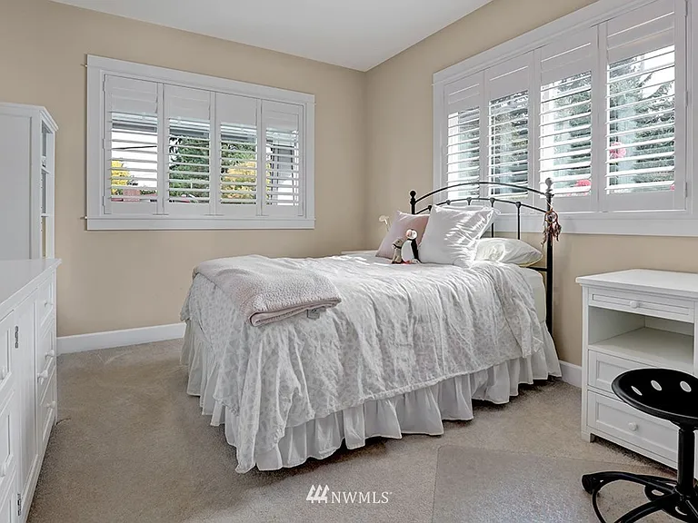6351 SE 24th St — Photo 16