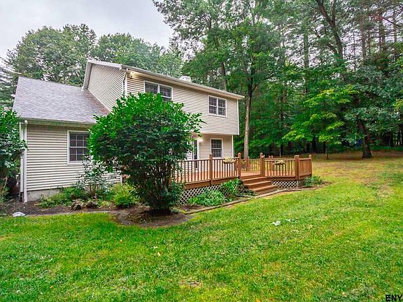 3rd image of 119 Chelsea Dr