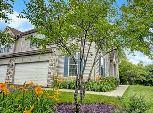 1089 Ellsworth Dr, Grayslake, IL 60030
