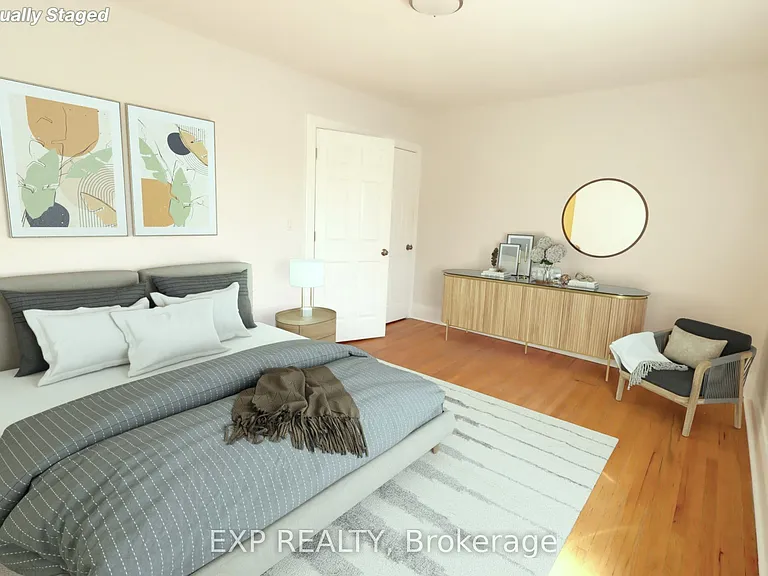 342 Eglinton Ave E — Photo 3