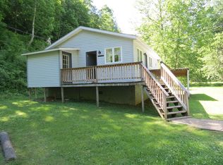 12366 Frame Rd, Elkview, WV 25071