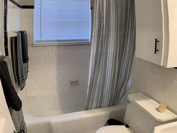 5th image of 814 Crawford Ave APT D