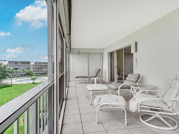 4th image of 250 John F Kennedy Dr APT 401