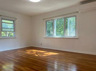 75-00 199th St FLOOR 2, Fresh Meadows, NY 11366
