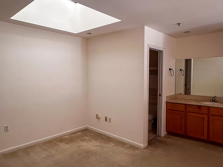 1588 Indiana St #10 — Photo 11