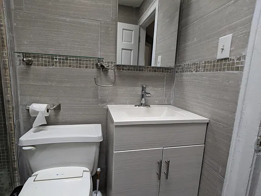 Rented by Highline Residential | media 17