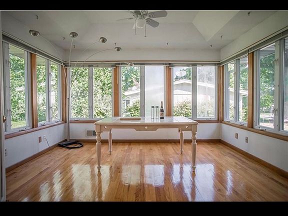 2nd image of 3322 S Norton Ave