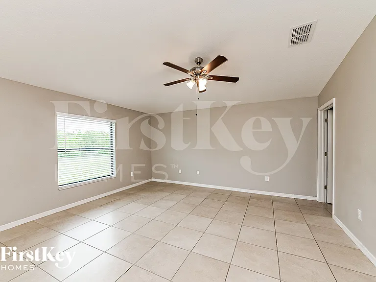 9637 Sage Creek Dr — Photo 2