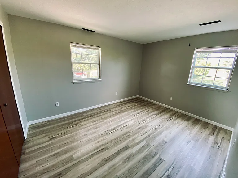 1311 Old Eagle Dr — Photo 7