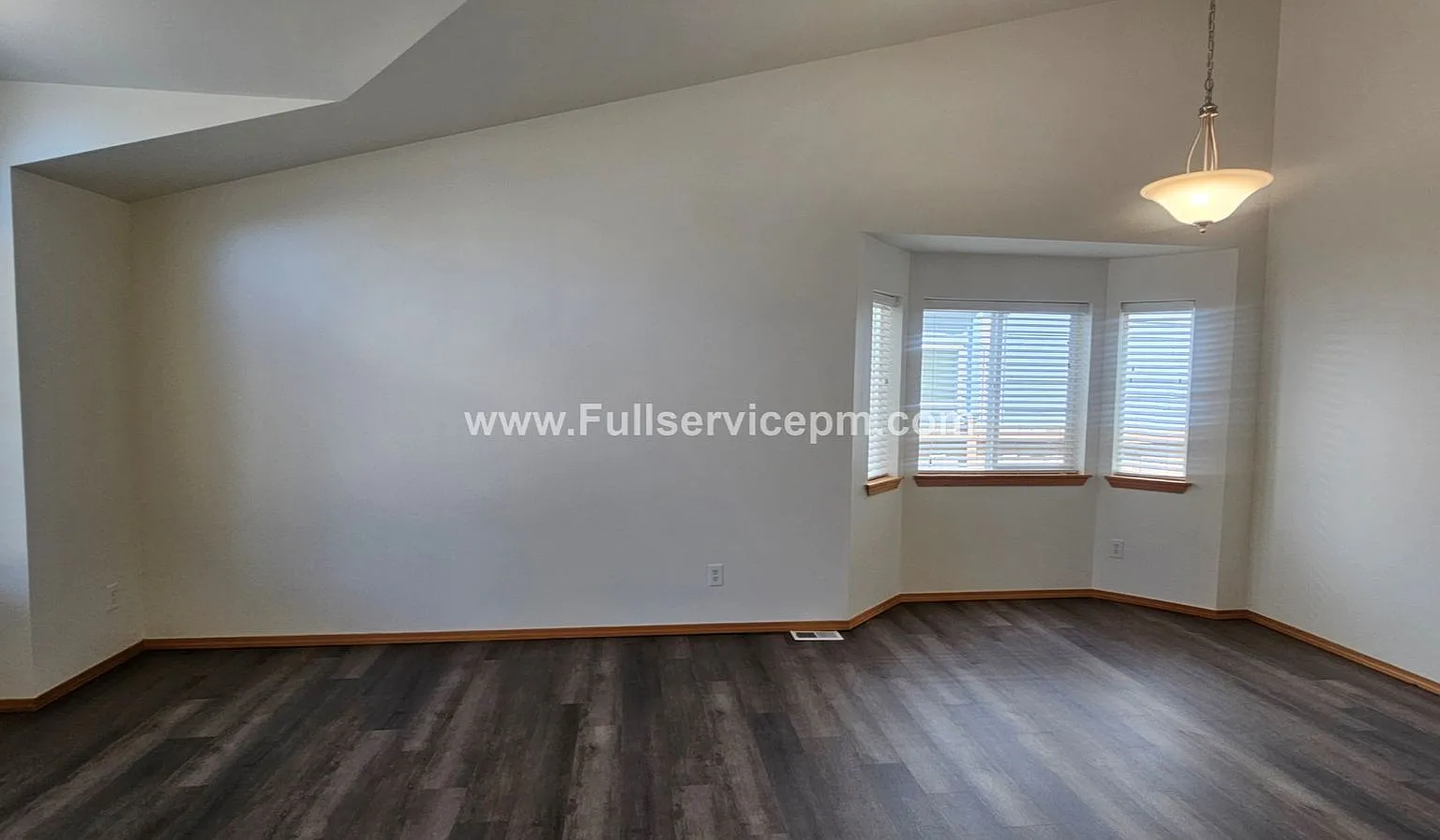 Stylish, newly updated, 2-story home loaded with amenities — Photo 4