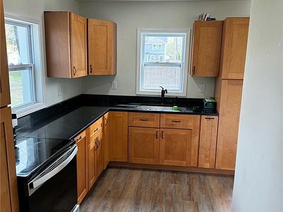 5th image of 222 N Myers St