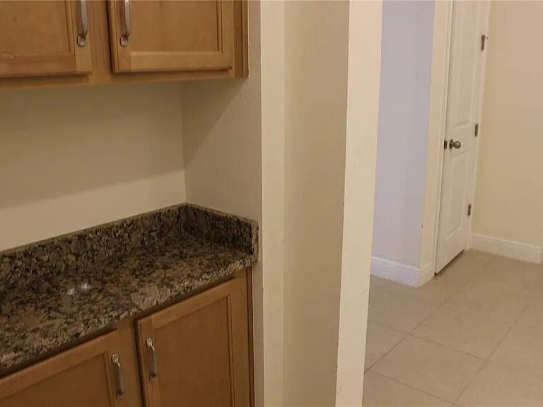 5826 Long Shore Loop — Photo 9