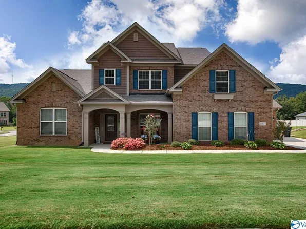 7009 Jane Elizabeth Dr SE, Owens Cross Roads, AL 35763