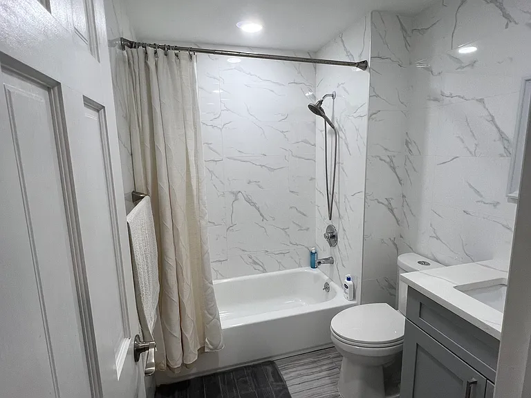 12 Catbird Ct — Photo 2