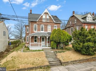 315 Chestnut St, Royersford, PA 19468