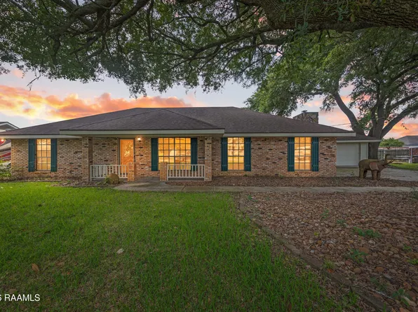 522 Claude St, Breaux Bridge, LA 70517
