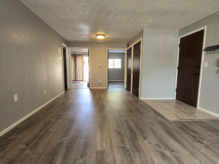 1140 Walnut Ave #8 — Photo 13