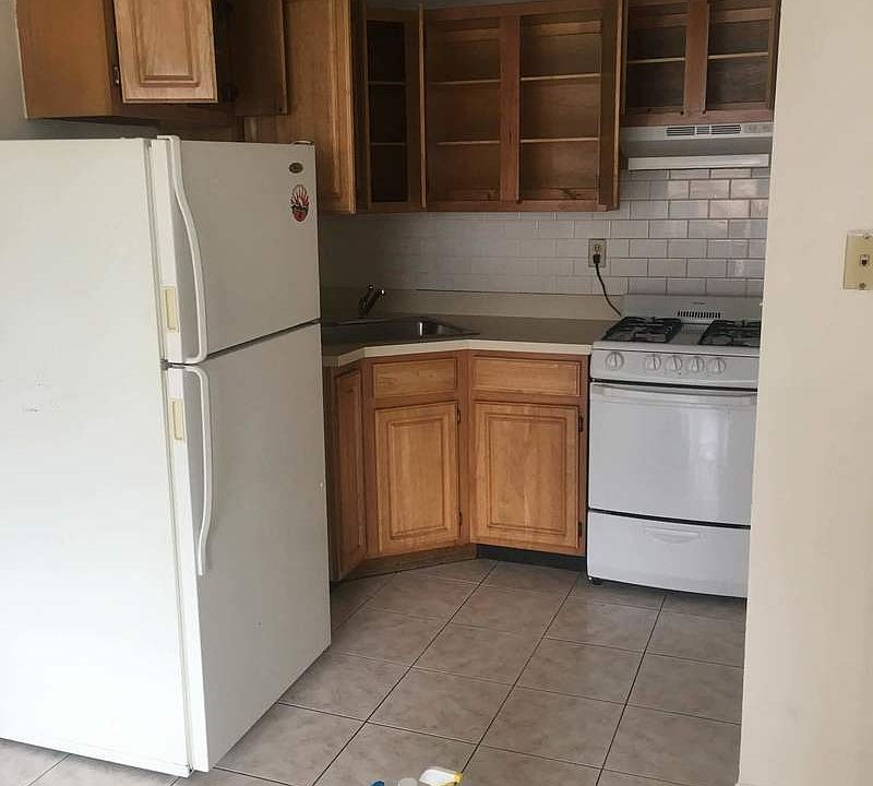 1st image of 3032 31st St APT 4B