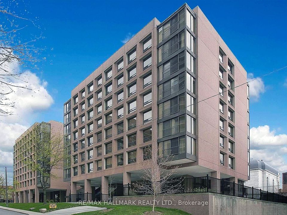 1st image of 447 Walmer Rd #Penthouse 10