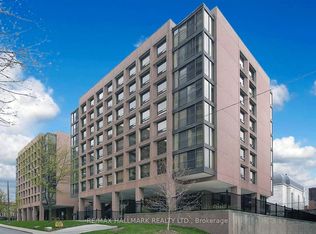447 Walmer Rd #PENTHOUSE 10, Toronto, ON M5P2X9