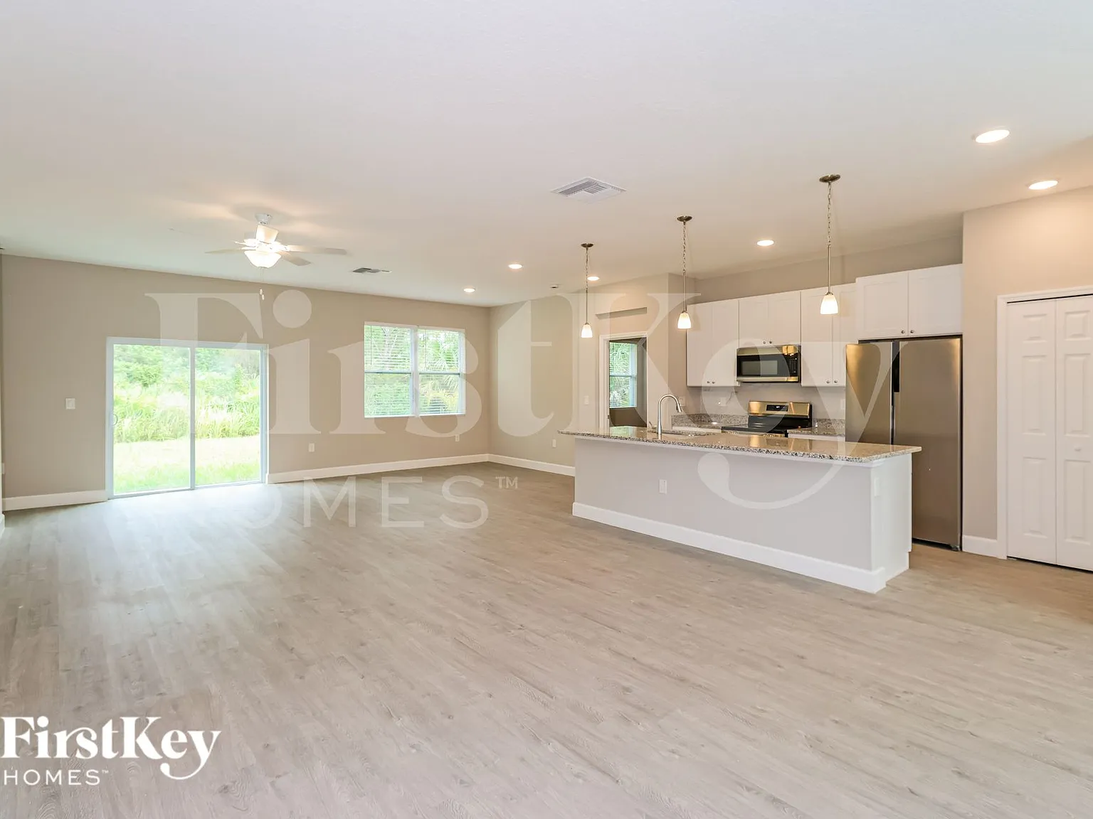 4 bed, 2.0 bath, 1750 sqft, $2,055 — Photo 2