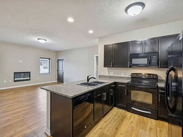 North Pointe Villas — Photo 267