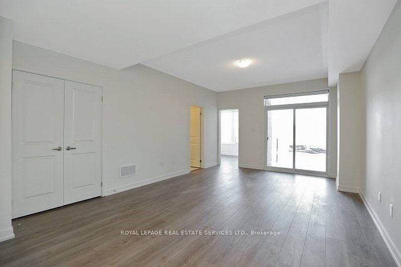 Oakville Townhouse for rent - 4 Bedrooms — photo 16