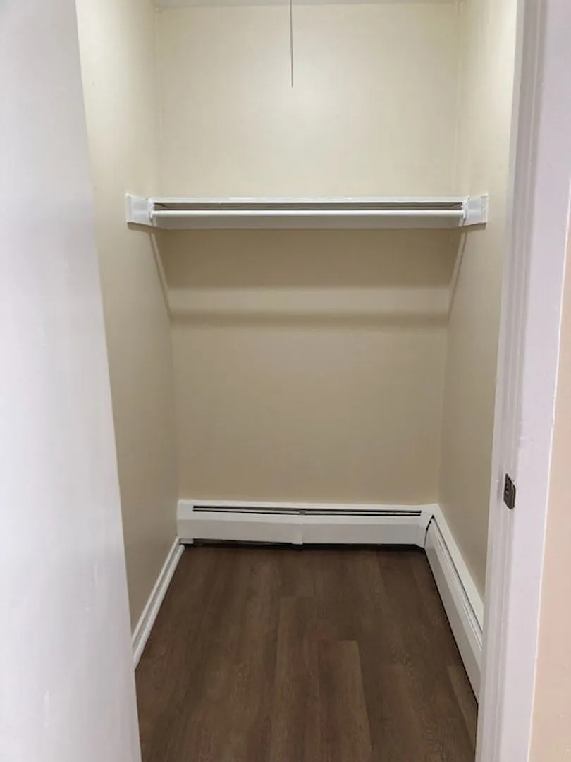 Morris Apartments — Photo 4