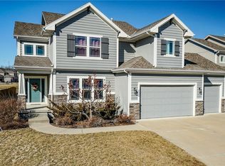 2540 SW Hickory Ln, Lees Summit, MO 64082