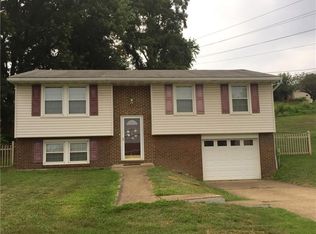103 Connie Park Dr, Mc Kees Rocks, PA 15136