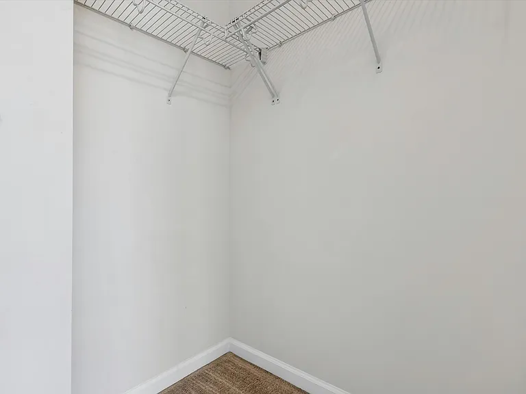 24620 Byrne Meadow Sq #300 — Photo 16