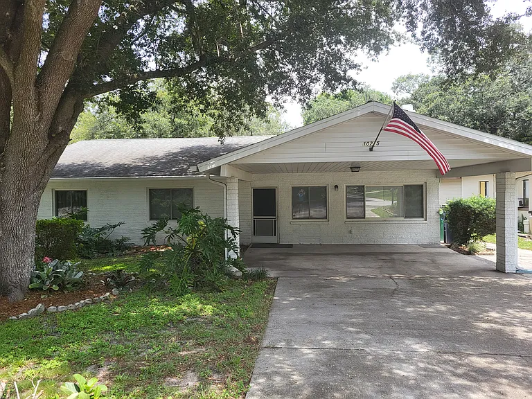 10215 Cliff Cir — Photo 6
