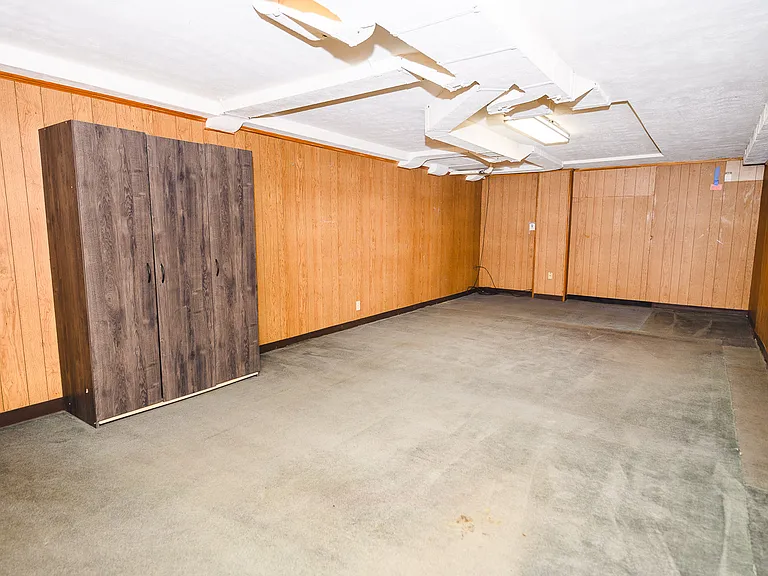 2709 Goldsmith Ln — Photo 29