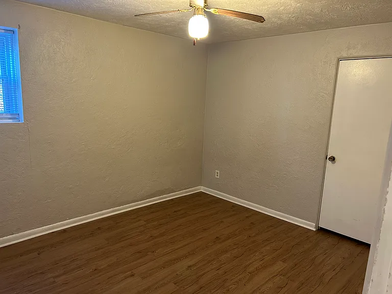 Bedroom #1