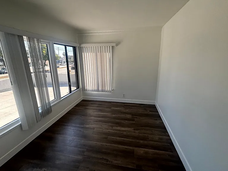 5623-5633 W Venice Blvd — Photo 18