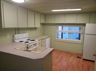 640 SE Fairview St, Mill City, OR 97360