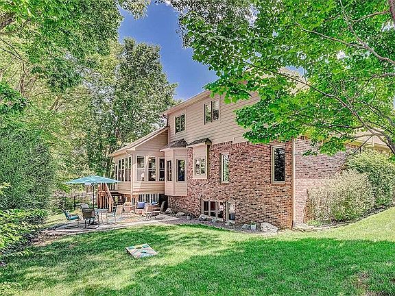 3rd image of 7649 Killarney Dr