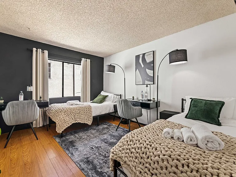 1823 Pelham Ave #6 — Photo 20