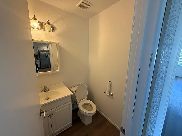 2107 Frontier Ave — Photo 19