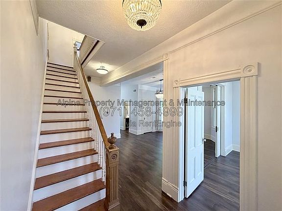 4th image of 2803 SW 1st Ave #A