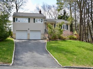 31 Rutgers St, West Orange, NJ 07052