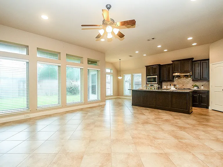 2911 Village Brook Ln — Photo 10