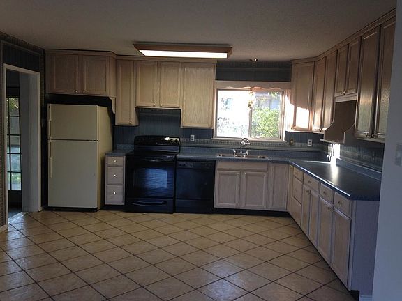 2nd image of 241 Northview Dr