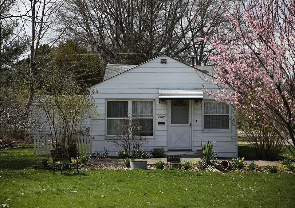 1st image of 4108 W 223rd St