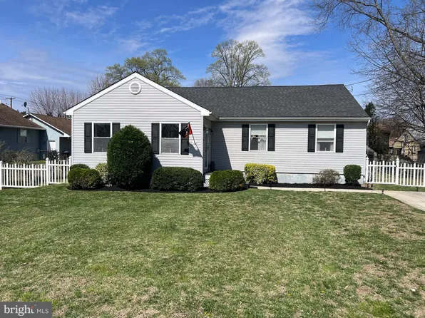 15 Greenwood Pl, Pennsville, NJ 08070