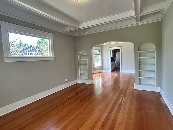 3rd image of 5602 46th Ave SW