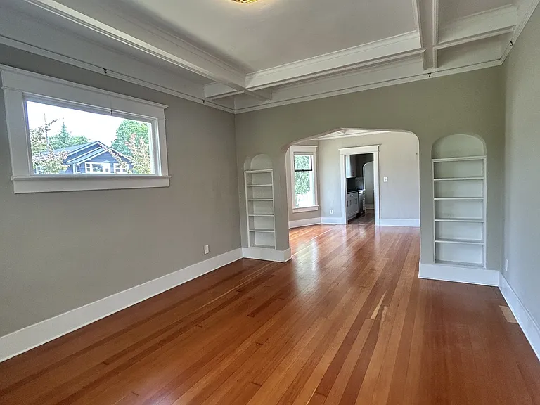 5602 46th Ave SW — Photo 3