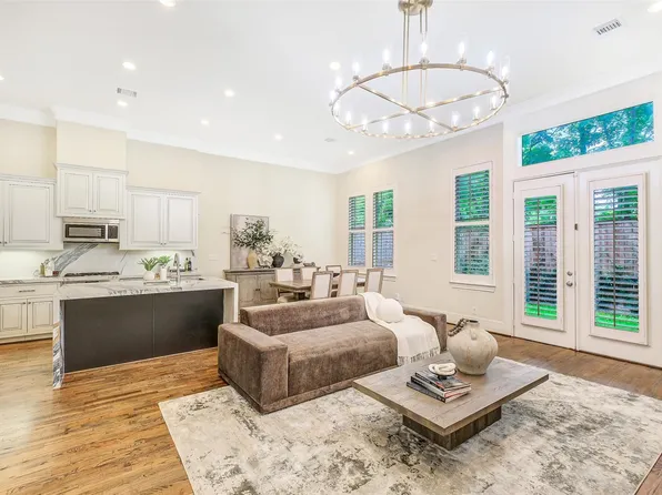 10910 Wrenwood Green, Houston, TX 77043