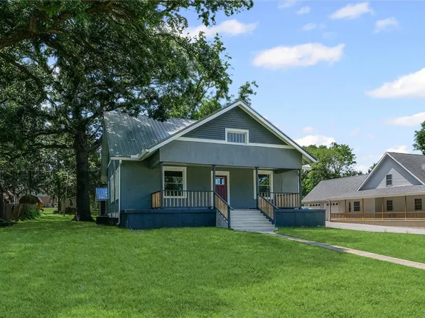 217 Perry St, Rossville, IL 60963